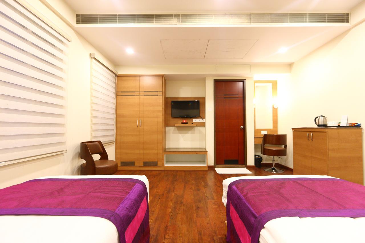 Fabhotel Prime Adore Residency チェンナイ エクステリア 写真